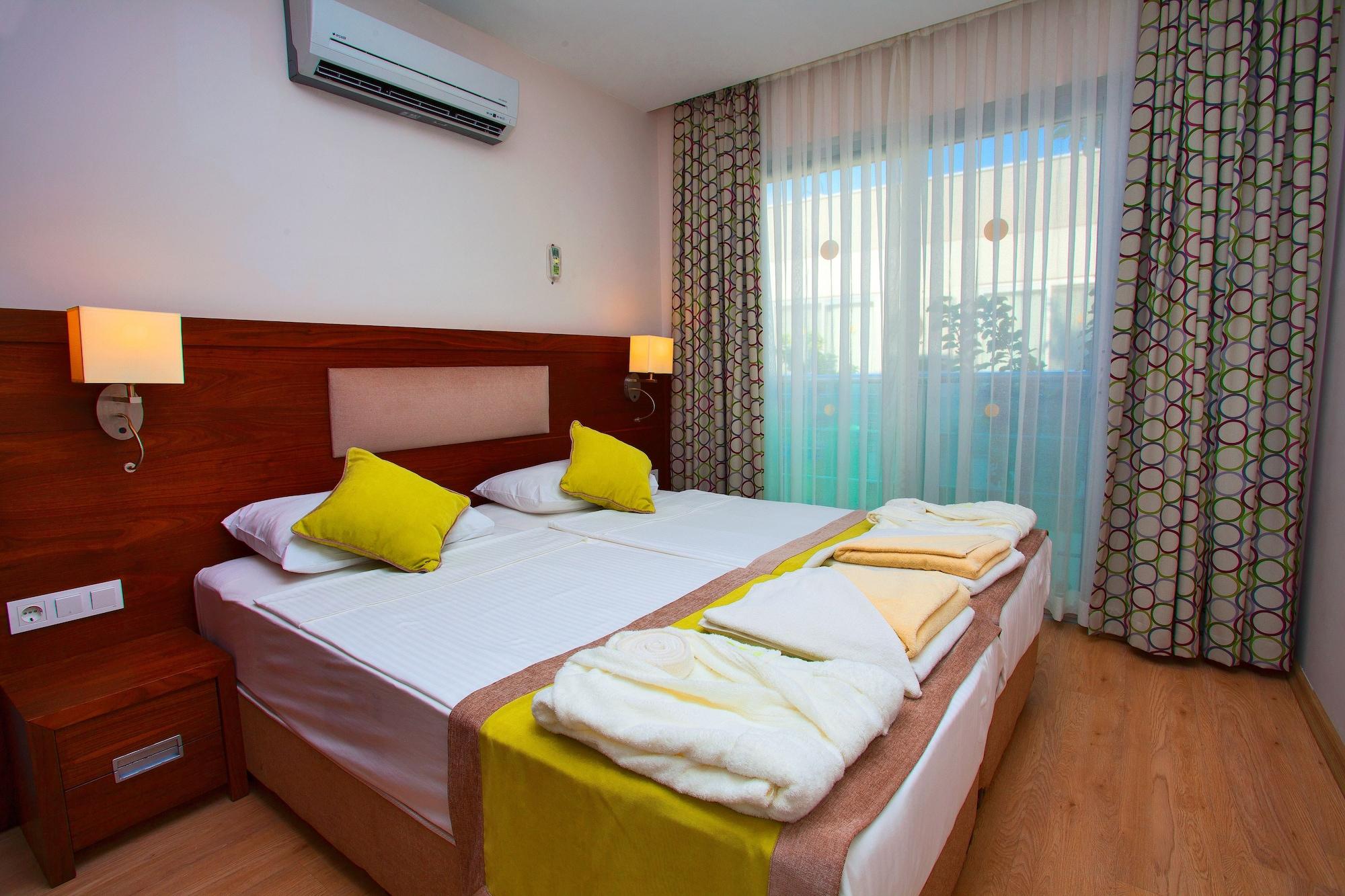 Garden Hotel 3*